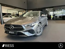 Grau Gebraucht 2025 Mercedes CLA220 Progressive Limousine | 47.700 € (Teuer)