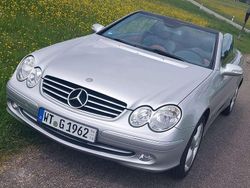 Silber Gebraucht 2005 Mercedes CLK200 Elegance Cabrio | 11.800 € (Teuer)