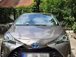Gebraucht 2018 Toyota Yaris Hybrid Team Kleinwagen | 11.900 € (Guter Preis)