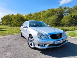 Silber Gebraucht 2006 Mercedes E500 Avantgarde Limousine | 9.900 € (Teuer)