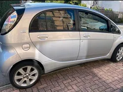 Silber Gebraucht 2020 Peugeot iON Kleinwagen | 8.760 € (Teuer)
