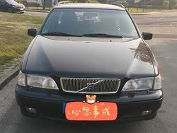 Schwarz Gebraucht 2000 Volvo V70 Kombi | 899 € (Guter Preis)