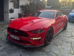 Rot Gebraucht 2018 Ford Mustang GT Fastback Coupé | 38.000 € (Fairer Preis)