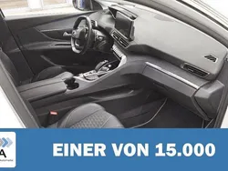 Weiß metallic Gebraucht 2022 Peugeot 3008 | 23.610 € (Guter Preis)