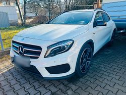 Weiß Gebraucht 2014 Mercedes GLA220 AMG SUV | 17.999 € (Fairer Preis)