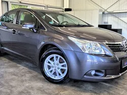 Grau Gebraucht 2010 Toyota Avensis Edition Limousine | 7.790 € (Teuer)