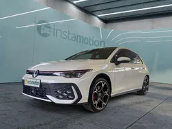 Weiß Gebraucht 2024 VW Golf VIII Kleinwagen | 39.899 € (Guter Preis)