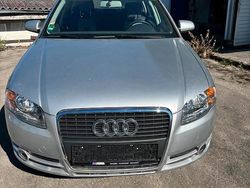 Grau Gebraucht 2005 Audi A4 Limousine | 3.250 € (Guter Preis)