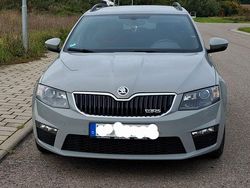 Grau Gebraucht 2016 Skoda Octavia RS Kombi | 10.000 € (Superpreis)