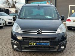 Schwarz Gebraucht 2017 Citroën Berlingo PureTech Van / Kleinbus | 7.499 € (Guter Preis)