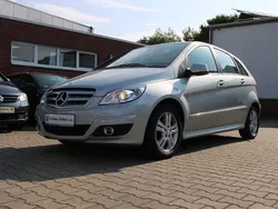 Silber Gebraucht 2011 Mercedes B180 Van / Kleinbus | 3.450 € (Guter Preis)