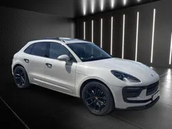 Grau Gebraucht 2022 Porsche Macan SUV | 68.000 € (Teuer)