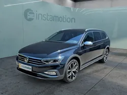 Schwarz Gebraucht 2021 VW Passat Alltrack Sound Kombi | 36.750 € (Etwas zu teuer)