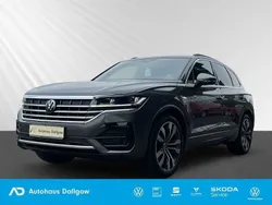 Siliziumgrau metallic Gebraucht 2023 VW Touareg R-line SUV | 65.590 € (Superpreis)