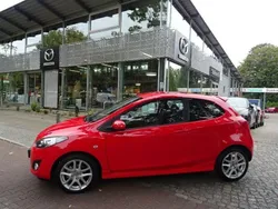 Rot Gebraucht 2012 Mazda 2 Sports-Line Kleinwagen | 5.990 € (Fairer Preis)