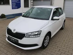 Bila candy/candyweiss Gebraucht 2018 Skoda Fabia Active Kleinwagen | 8.980 € (Fairer Preis)