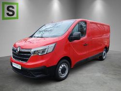 Rot Gebraucht 2022 Renault Trafic Komfort Van / Kleinbus | 22.990 € (Fairer Preis)