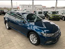 Blau Gebraucht 2023 VW Passat Business Kombi | 30.900 € (Fairer Preis)