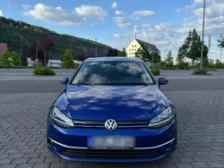 Blau Gebraucht 2018 VW Golf VII Edition Limousine | 15.460 € (Guter Preis)