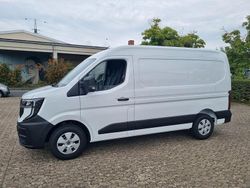 Weiß Neu 2025 Renault Master Limousine | 39.269 € (Guter Preis)