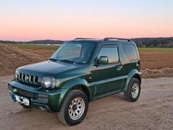Grün Gebraucht 2012 Suzuki Jimny SUV | 9.500 € (Fairer Preis)