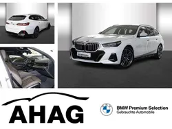 Mineralweiß metallic Gebraucht 2024 BMW 520 M Sport Kombi | 57.440 € (Fairer Preis)