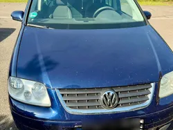 Blau Gebraucht 2004 VW Touran Van / Kleinbus | 900 € (Guter Preis)
