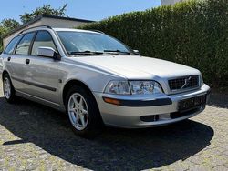 Silber Gebraucht 2003 Volvo V40 Kombi | 990 € (Fairer Preis)