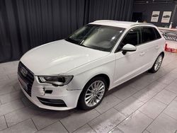 Weiß Gebraucht 2015 Audi A3 Ambition Limousine | 7.999 € (Superpreis)