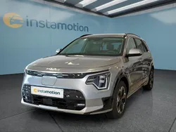 Grau Neu 2024 Kia e-Niro SUV | 30.599 €