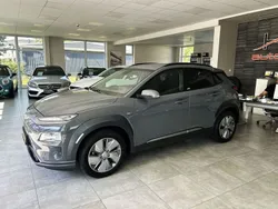 Grau Gebraucht 2020 Hyundai Kona Basis SUV | 16.499 € (Guter Preis)