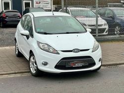 Weiß Gebraucht 2012 Ford Fiesta Champions Edition Limousine | 3.749 € (Fairer Preis)