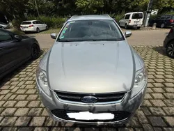 Silber Gebraucht 2013 Ford Mondeo Titanium Kombi | 2.300 € (Teuer)