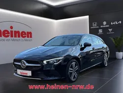 Schwarz Gebraucht 2021 Mercedes CLA180 Shooting Brake Progressive Kombi | 22.539 € (Guter Preis)