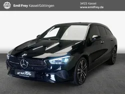 Nachtschwarz Gebraucht 2025 Mercedes CLA180 Shooting Brake Progressive Kombi | 38.600 €