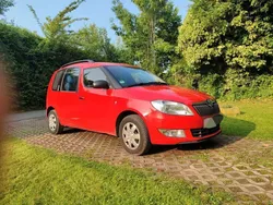 Rot Gebraucht 2012 Skoda Roomster Plus Edition Kombi | 4.000 € (Guter Preis)