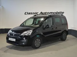 Schwarz Gebraucht 2017 Peugeot Partner Tepee Active Van / Kleinbus | 8.990 € (Guter Preis)