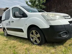 Weiß Gebraucht 2009 Citroën Berlingo Van / Kleinbus | 4.999 € (Teuer)