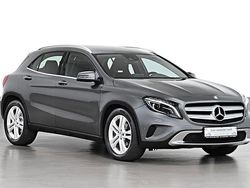 Grau Gebraucht 2016 Mercedes GLA180 Urban SUV | 18.990 € (Fairer Preis)