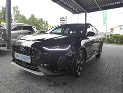 Obsidianschwarz metallic (metallic) Gebraucht 2024 Ford Focus Active X Kombi | 28.890 € (Etwas zu teuer)