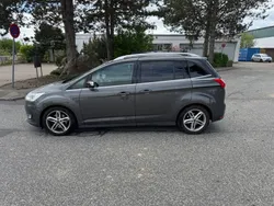 Grau Gebraucht 2015 Ford Grand C-Max Titanium Van / Kleinbus | 6.499 € (Fairer Preis)