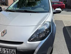 Silber Gebraucht 2009 Renault Clio II Dynamique Limousine | 4.450 € (Etwas zu teuer)