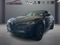 Nero vulcano, metallic Neu 2025 Alfa Romeo Stelvio Veloce SUV | 66.984 € (Teuer)