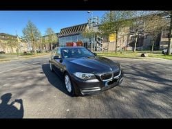 Grau Gebraucht 2016 BMW 520 Luxury Line Kombi | 15.200 € (Guter Preis)