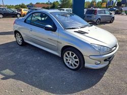 Gris aluminium Gebraucht 2005 Peugeot 206 CC Quiksilver Cabrio | 990 € (Superpreis)