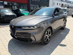 Grau Gebraucht 2022 Alfa Romeo Tonale Edizione Speciale SUV | 29.900 € (Teuer)