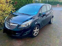 Schwarz Gebraucht 2011 Opel Meriva Innovation Van / Kleinbus | 4.750 € (Teuer)