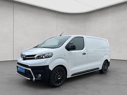 Weiß Gebraucht 2024 Toyota Proace Van / Kleinbus | 25.490 € (Guter Preis)