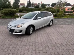 Silber Gebraucht 2015 Opel Astra Eco Kombi | 4.800 € (Fairer Preis)
