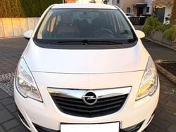 Weiß Gebraucht 2011 Opel Meriva Edition Van / Kleinbus | 4.490 € (Guter Preis)